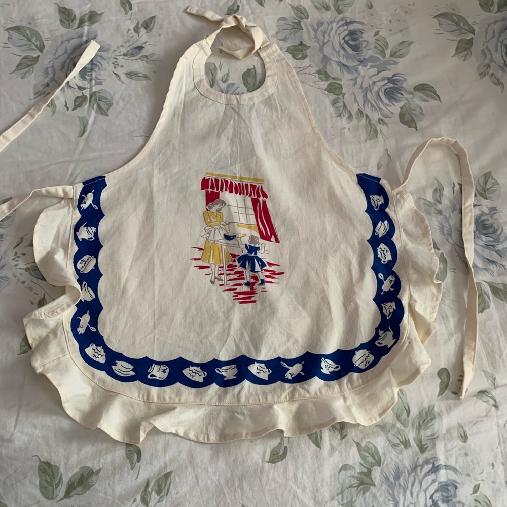 Vintage child’s apron